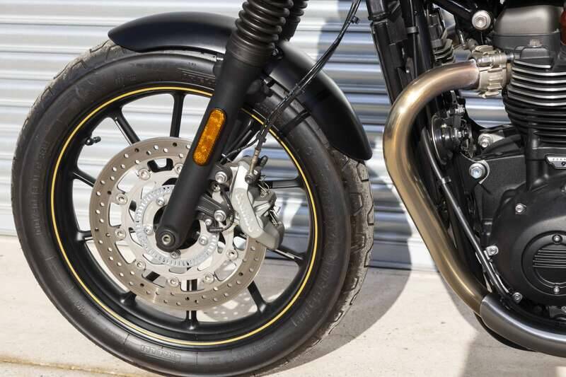 Immagine 29/42 di Triumph Street Twin Bonneville (2021)