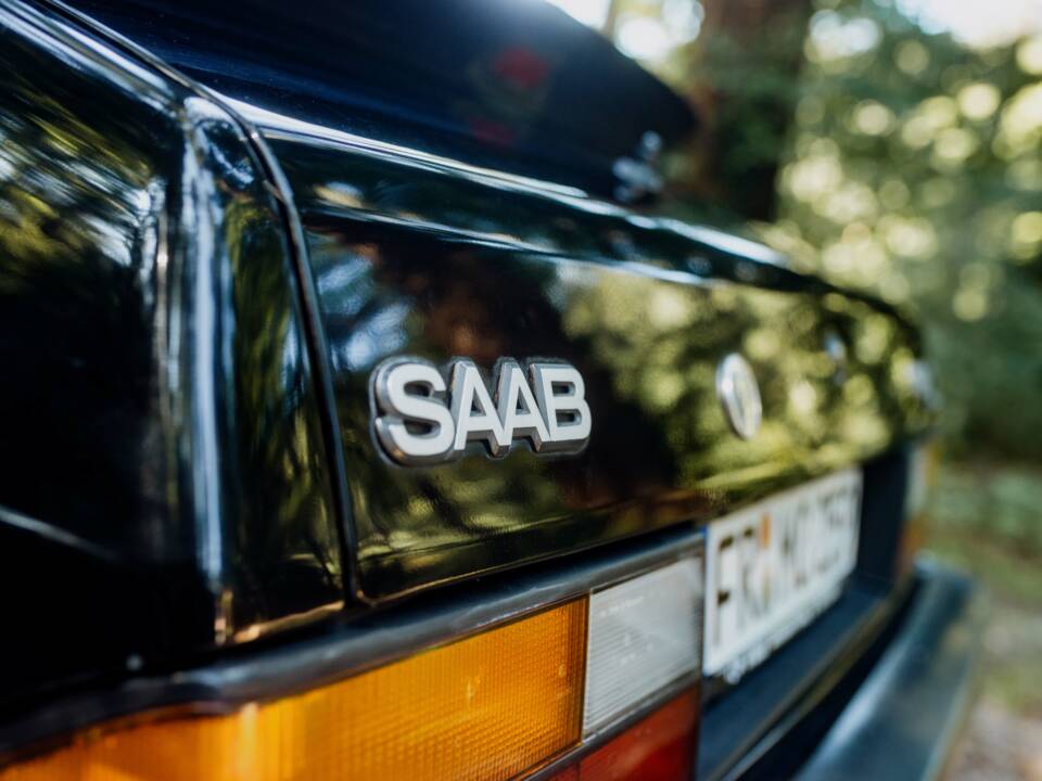 Image 4/15 of Saab 900 S (1994)