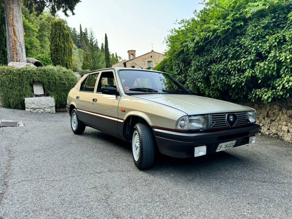 Image 3/23 of Alfa Romeo 33 - 1.5 (1984)