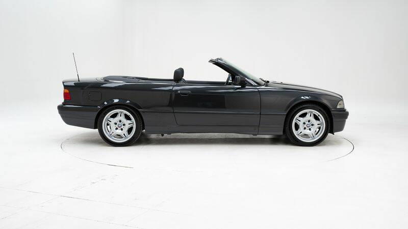 Image 6/15 of BMW 325i (1993)