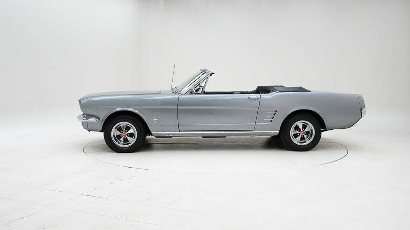 Image 8/15 of Ford Mustang 390 GTA (1966)