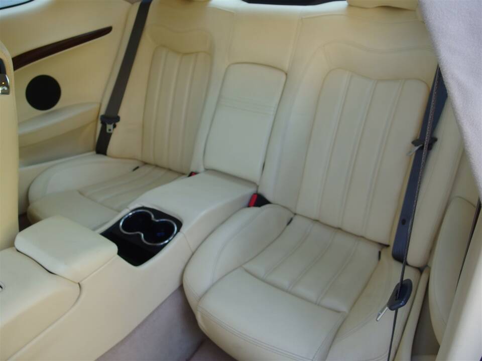 Image 58/98 of Maserati GranTurismo 4.2 (2008)