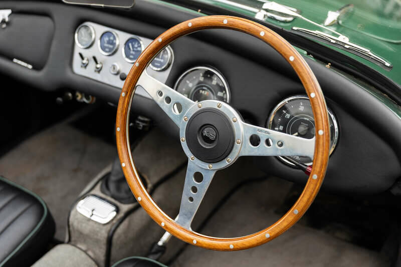 Bild 37/50 von Daimler SP 250 (1960)
