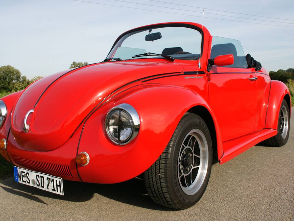 Image 1/9 de Volkswagen Beetle Speedster (1973)