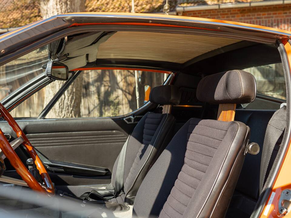 Image 28/50 de Alfa Romeo Montreal (1971)