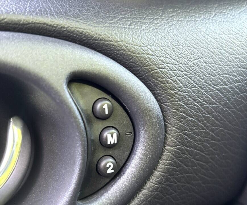 Image 17/28 de Jaguar XKR (2002)