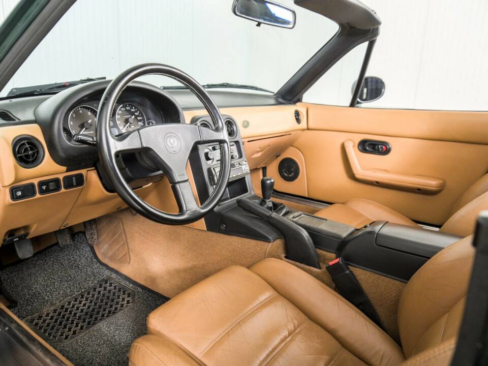 Image 11/50 de Mazda MX-5 1.6 (1993)