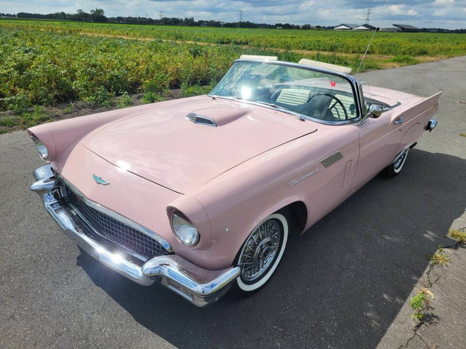 Bild 5/8 von Ford Thunderbird Prototyp (1957)