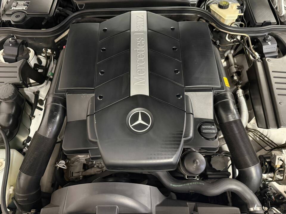 Image 5/17 de Mercedes-Benz SL 500 (1999)