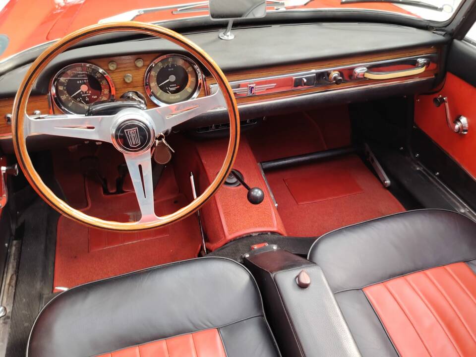 Bild 32/58 von O.S.C.A. Barchetta (1960)