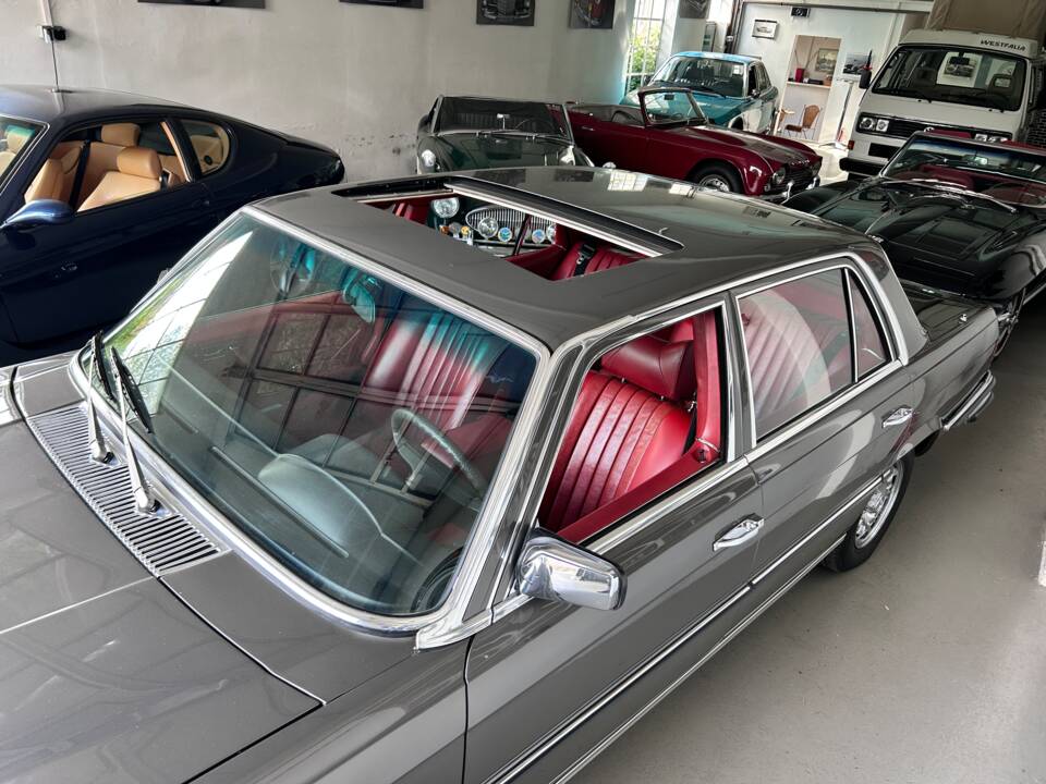 Imagen 7/22 de Mercedes-Benz 450 SEL (1975)