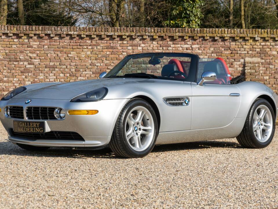 Image 30/50 of BMW Z8 (2002)