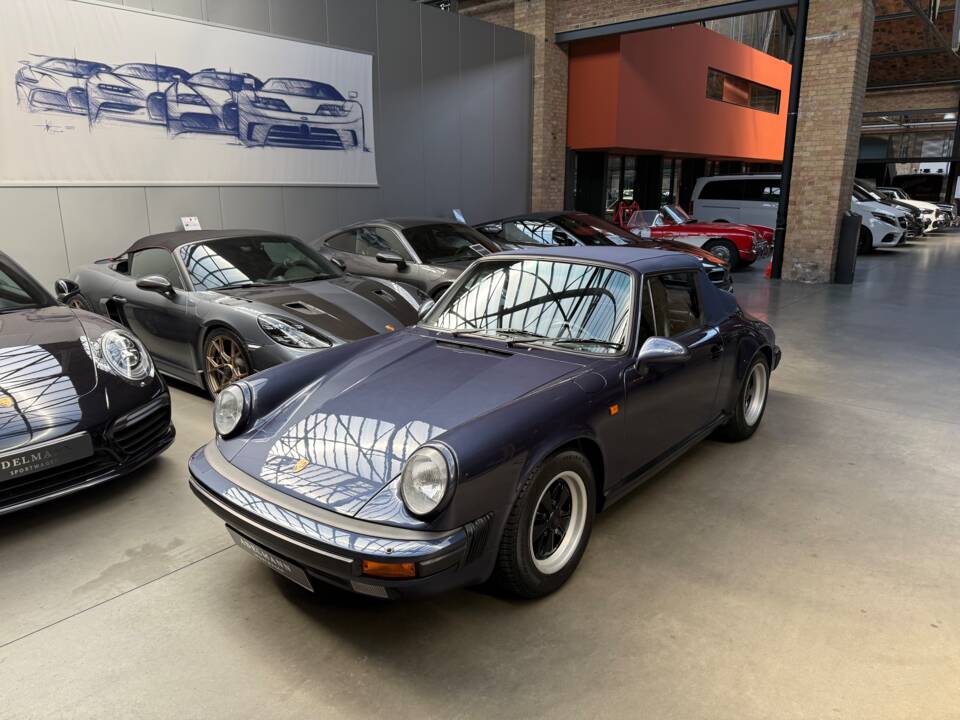 Bild 1/25 von Porsche 911 Carrera 3.2 (1986)