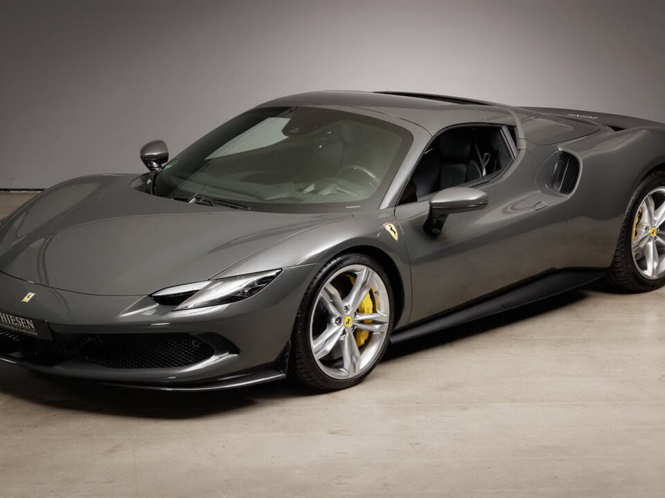 Image 2/42 de Ferrari 296 GTS (2024)
