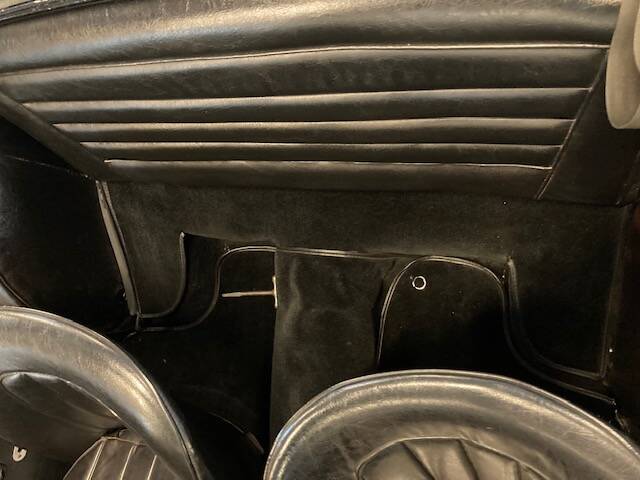 Image 16/18 of Triumph TR 3 (1957)