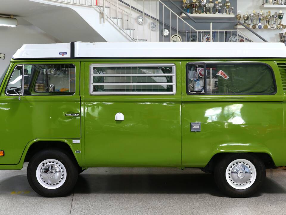 Afbeelding 8/25 van Volkswagen T2b Camper (1979)