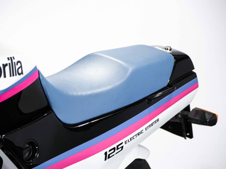 Bild 41/50 von Aprilia DUMMY (1987)