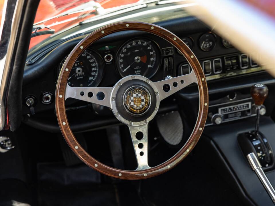 Imagen 13/25 de Jaguar Type E (2+2) (1969)