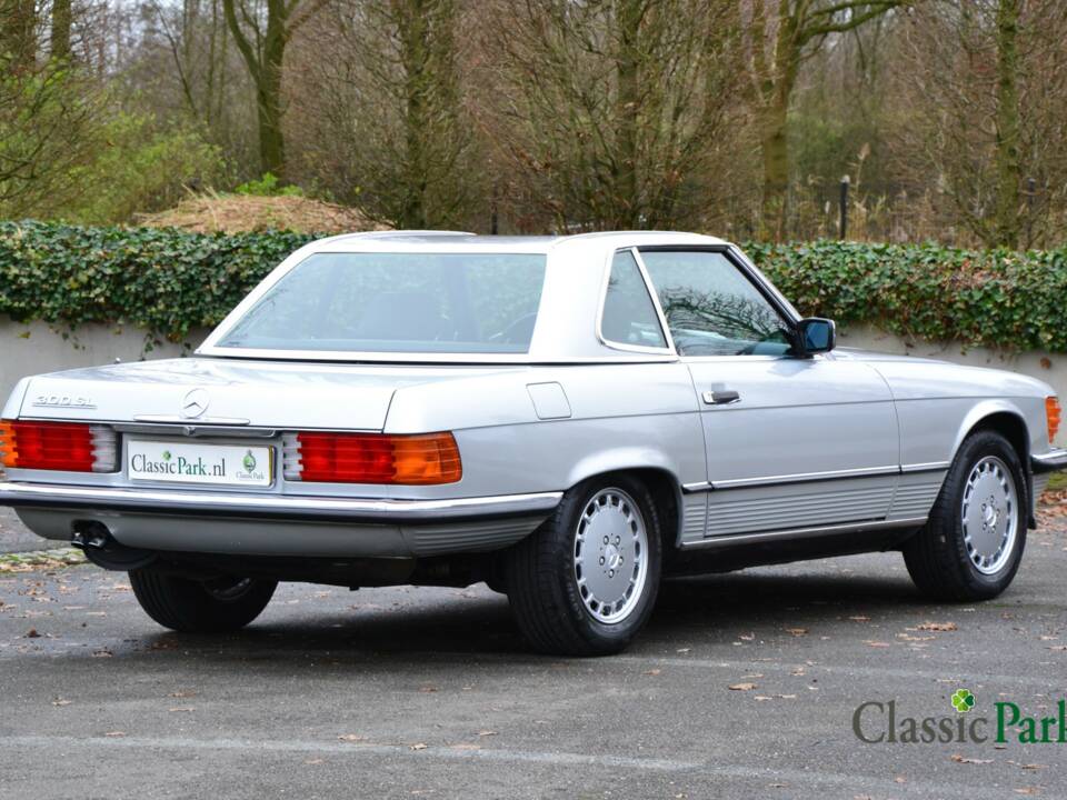 Image 9/50 of Mercedes-Benz 300 SL (1986)