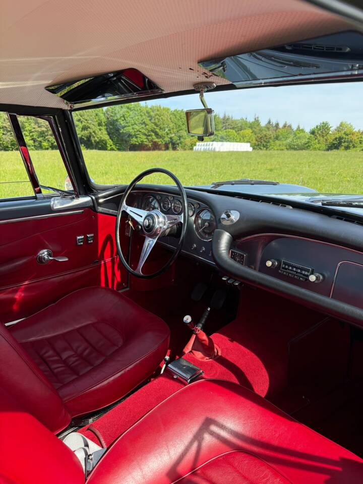 Afbeelding 18/29 van Maserati 3500 GT Touring (1961)