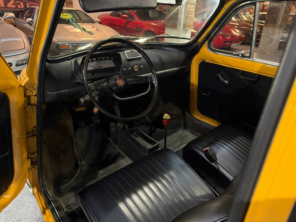 Image 75/76 de FIAT 500 L (1970)