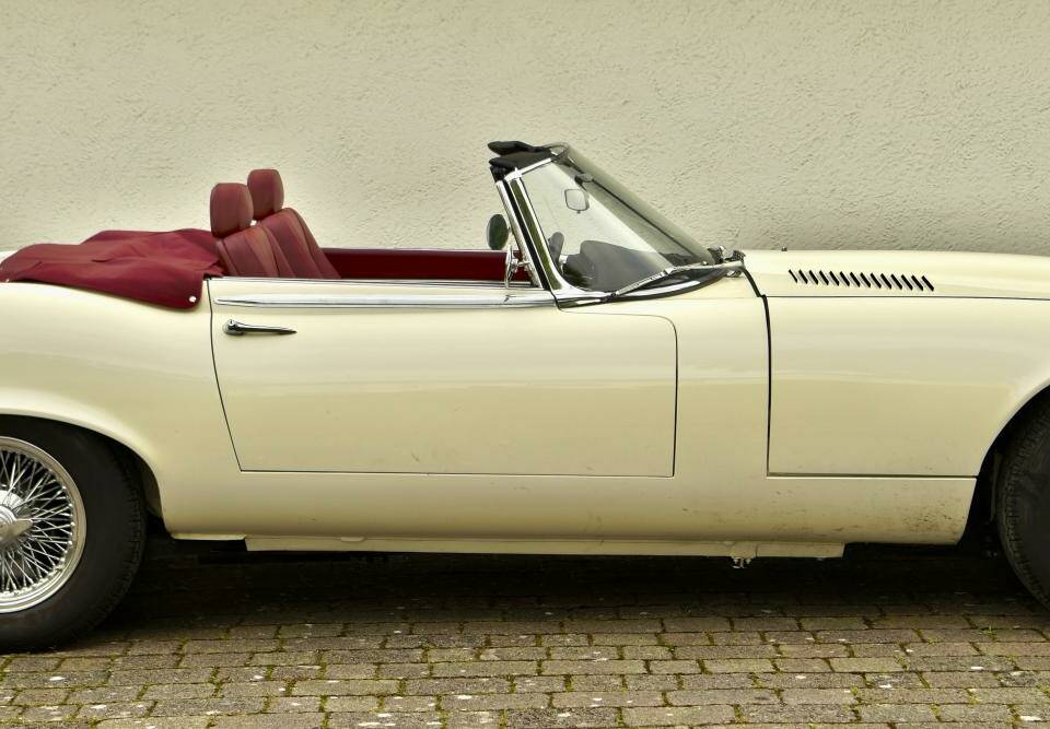 Bild 9/50 von Jaguar E-Type V12 (1974)