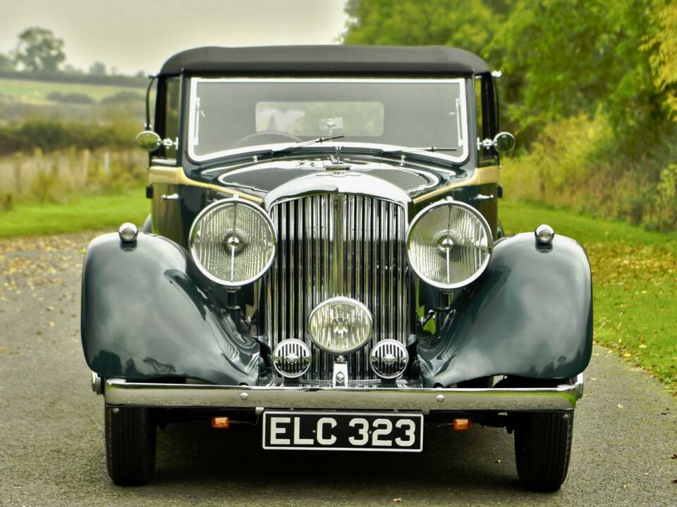 Image 17/50 de Bentley 4 1&#x2F;4 Litre (1937)