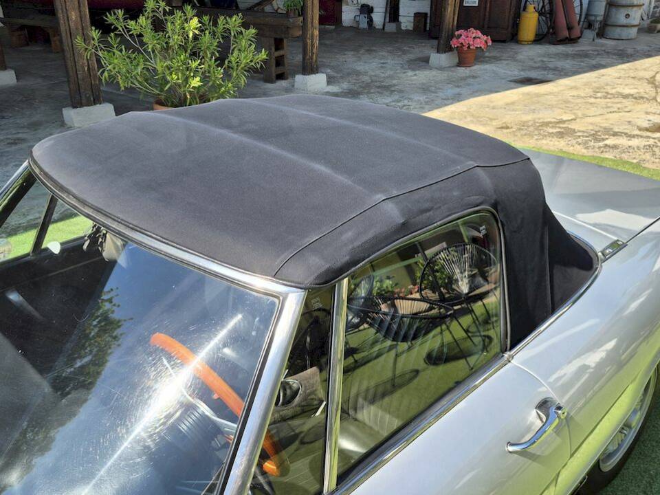 Afbeelding 47/63 van Alfa Romeo Spider 1300 (1976)