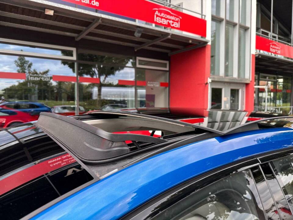Bild 11/20 von Porsche Panamera Turbo Sport Turismo (2019)