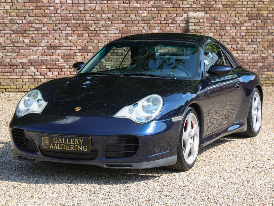 Image 10/50 of Porsche 911 Carrera 4S (2004)