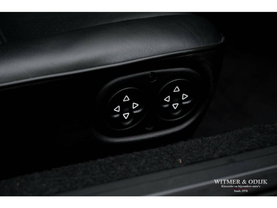 Bild 17/23 von Porsche 911 Carrera 4 (1993)