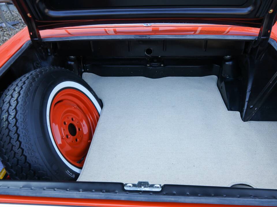 Image 38/50 of Mercedes-Benz 230 SL (1964)