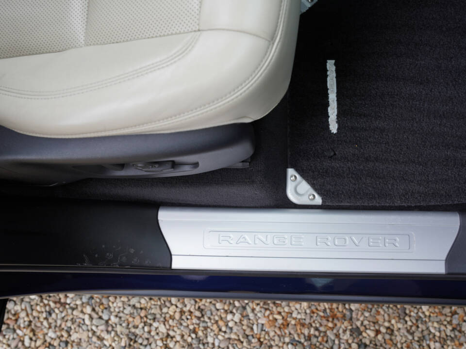 Image 48/50 of Land Rover Range Rover Sport P400e PHEV (2020)