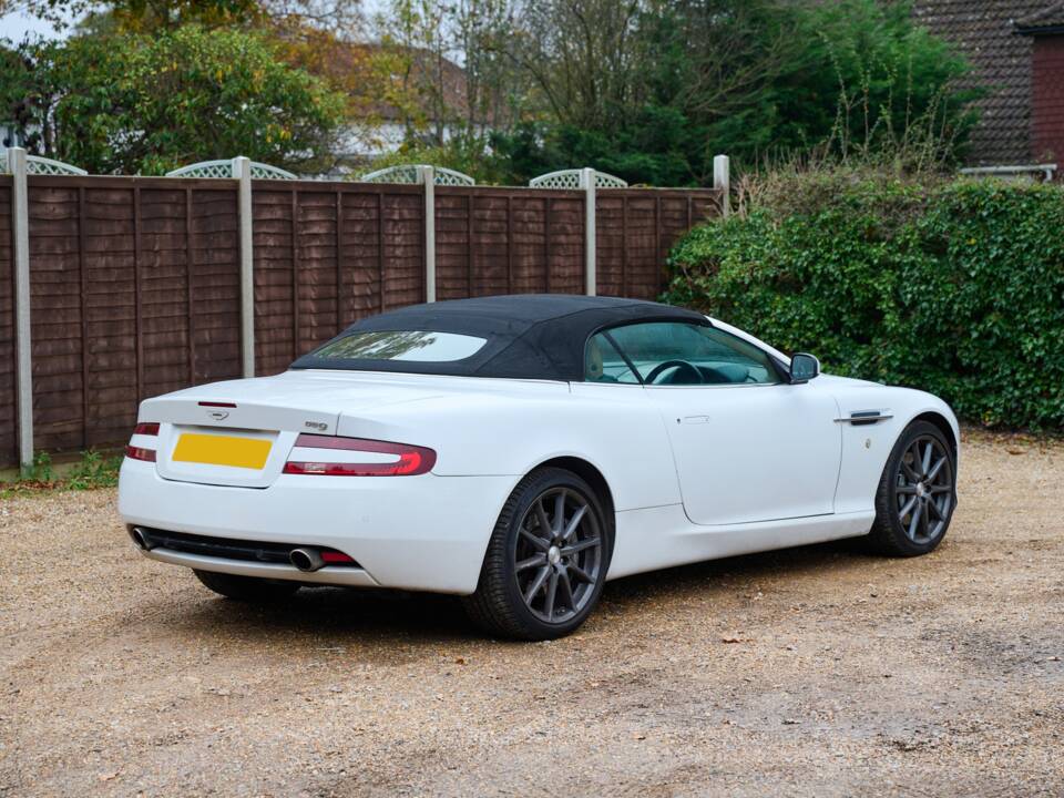 Image 45/50 of Aston Martin DB 9 Volante (2009)