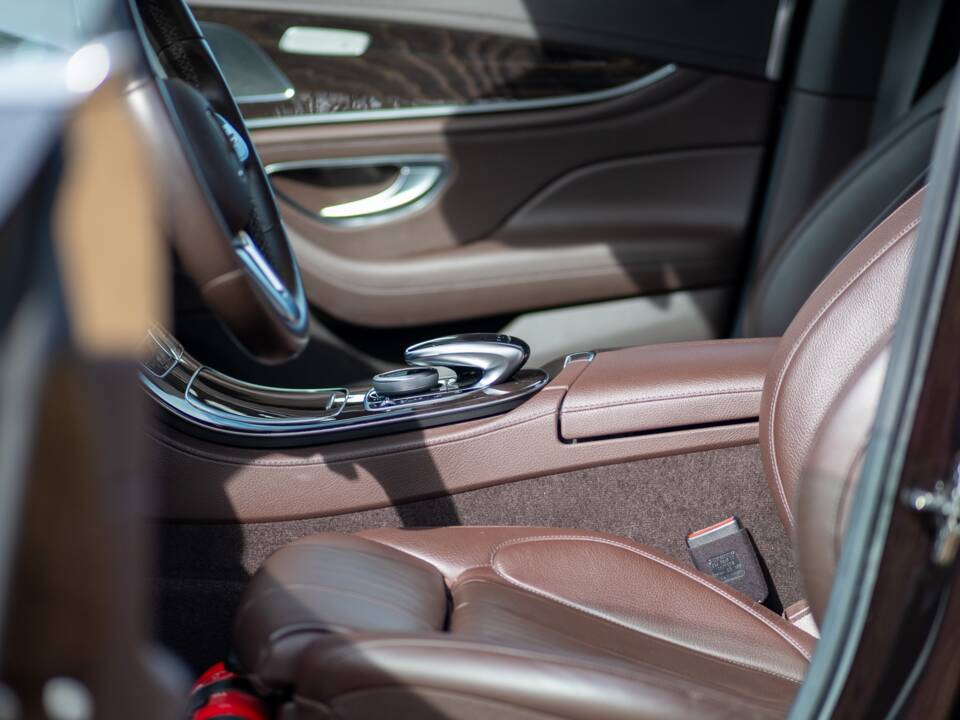 Image 27/85 of Mercedes-Benz CLS 450 4MATIC (2018)