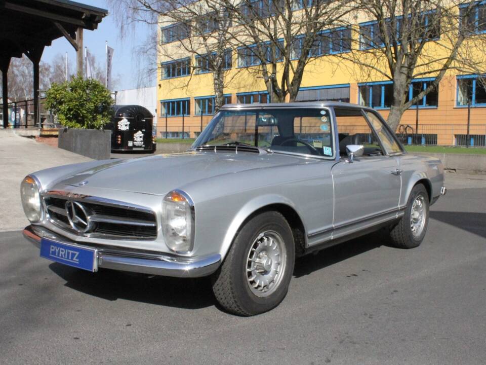Bild 3/15 von Mercedes-Benz 230 SL (1966)