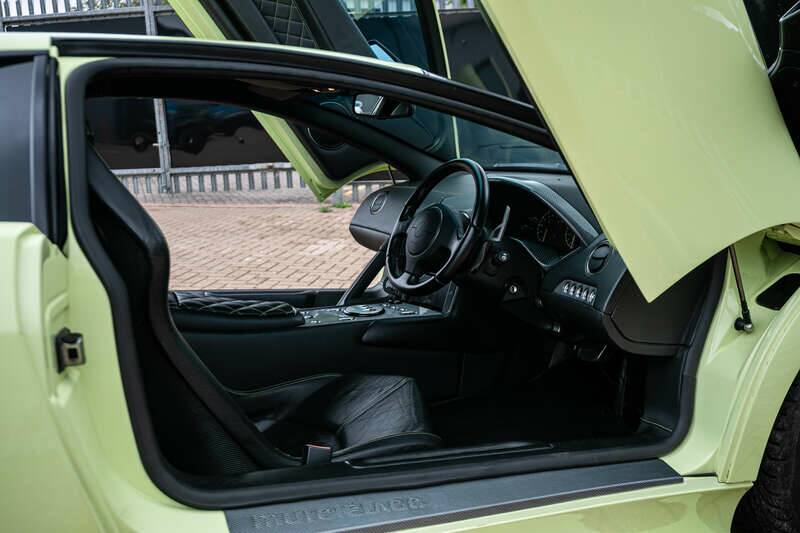 Image 24/38 of Lamborghini Murciélago LP640 (2008)