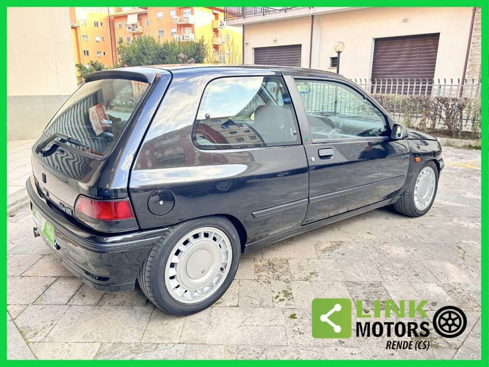Bild 7/10 von Renault Clio I 1.8 16V (1992)