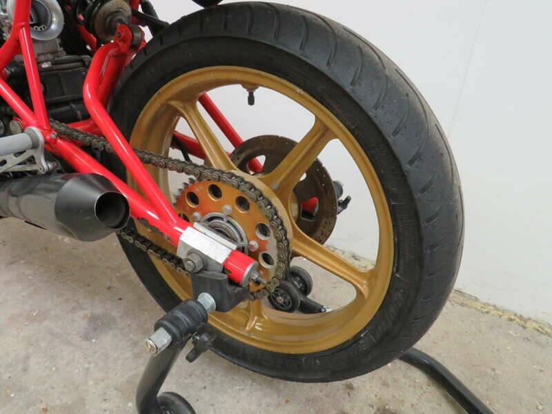 Afbeelding 40/43 van Ducati 600 TT2 (1982)