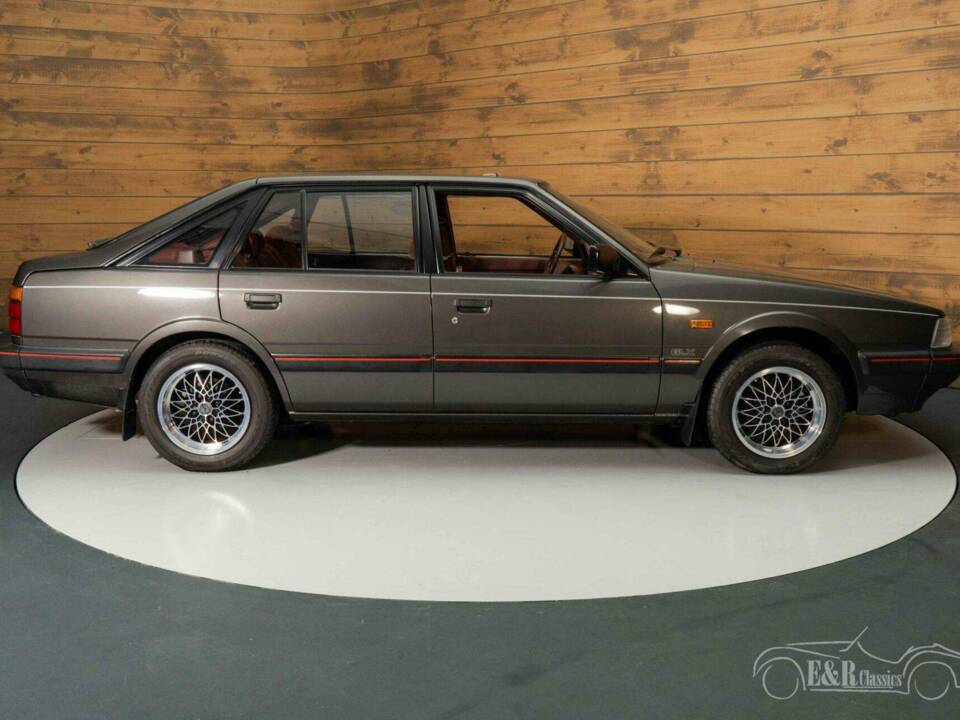 Image 10/20 de Mazda 626 2,0 GLX (1987)