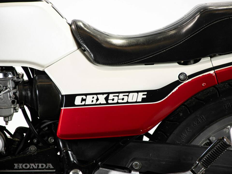 Immagine 19/50 di Honda CBX 550 F (1982)