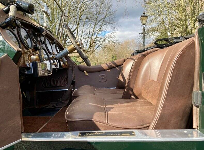 Image 29/50 of Bentley Mk VI Straight Eight B81 Special (1951)