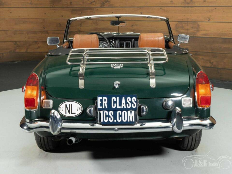 Image 7/19 de MG MGB (1974)