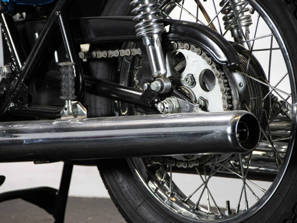 Image 14/50 of Kawasaki H1 500 Mach III (1971)