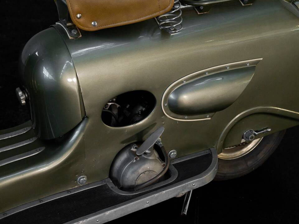Image 4/14 of Lohner L 98 (1953)