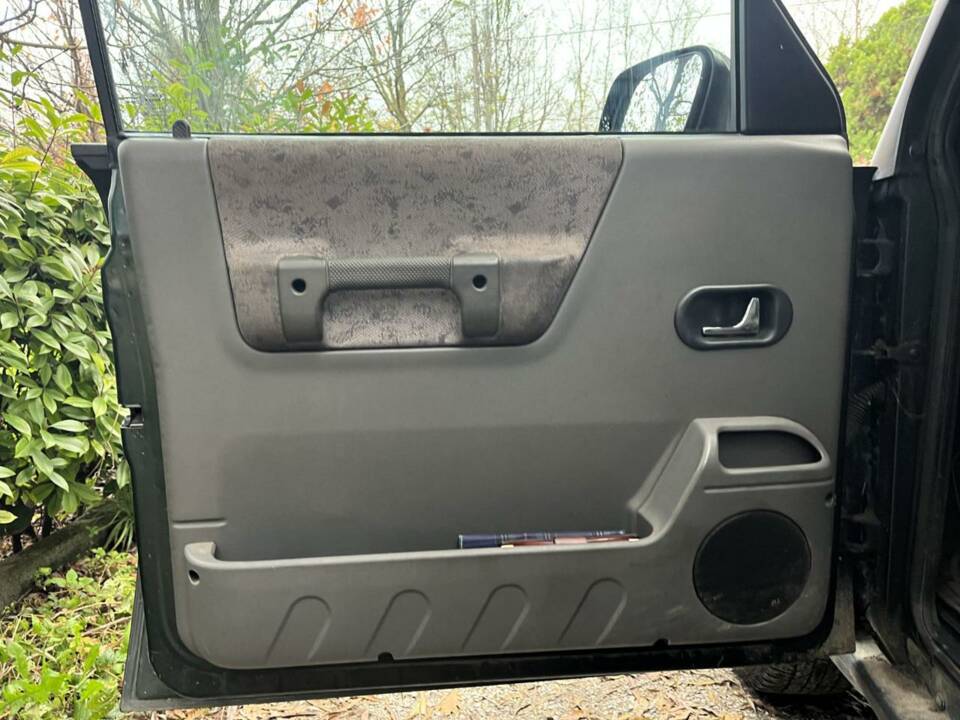 Bild 23/29 von Land Rover Discovery 2.5 Td5 (1999)