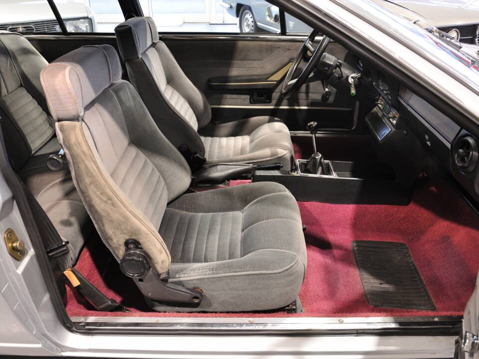 Bild 19/25 von Alfa Romeo Alfetta GTV 2.0 L (1980)