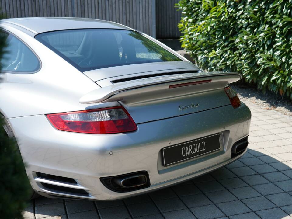 Obraz 15/24 pojazdu Porsche 911 Turbo (2008)