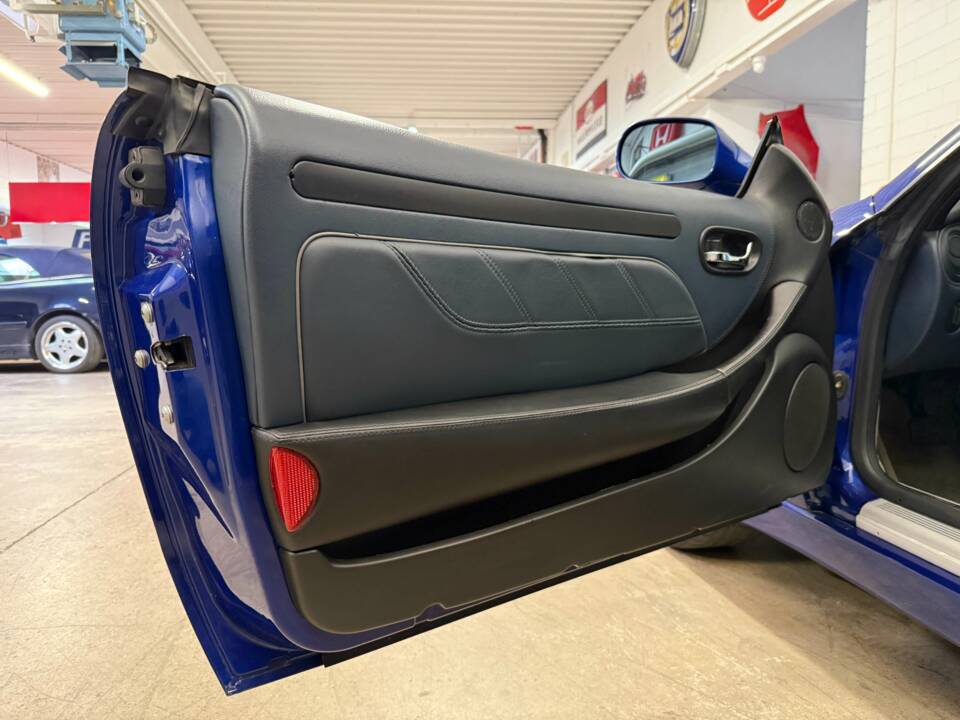 Bild 5/17 von Maserati Spyder 4200 Cambiocorsa (2004)