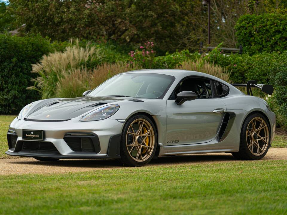 Image 29/100 of Porsche 718 Cayman GT4 RS Weissach (2024)